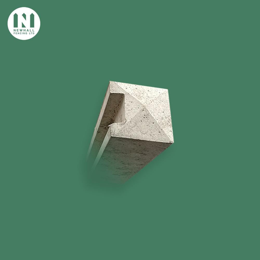 Concrete end fence post