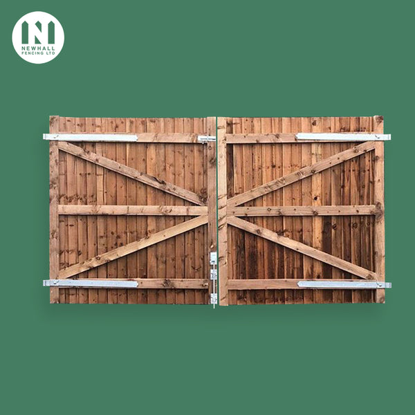 6ft double set of feather edge timber gates