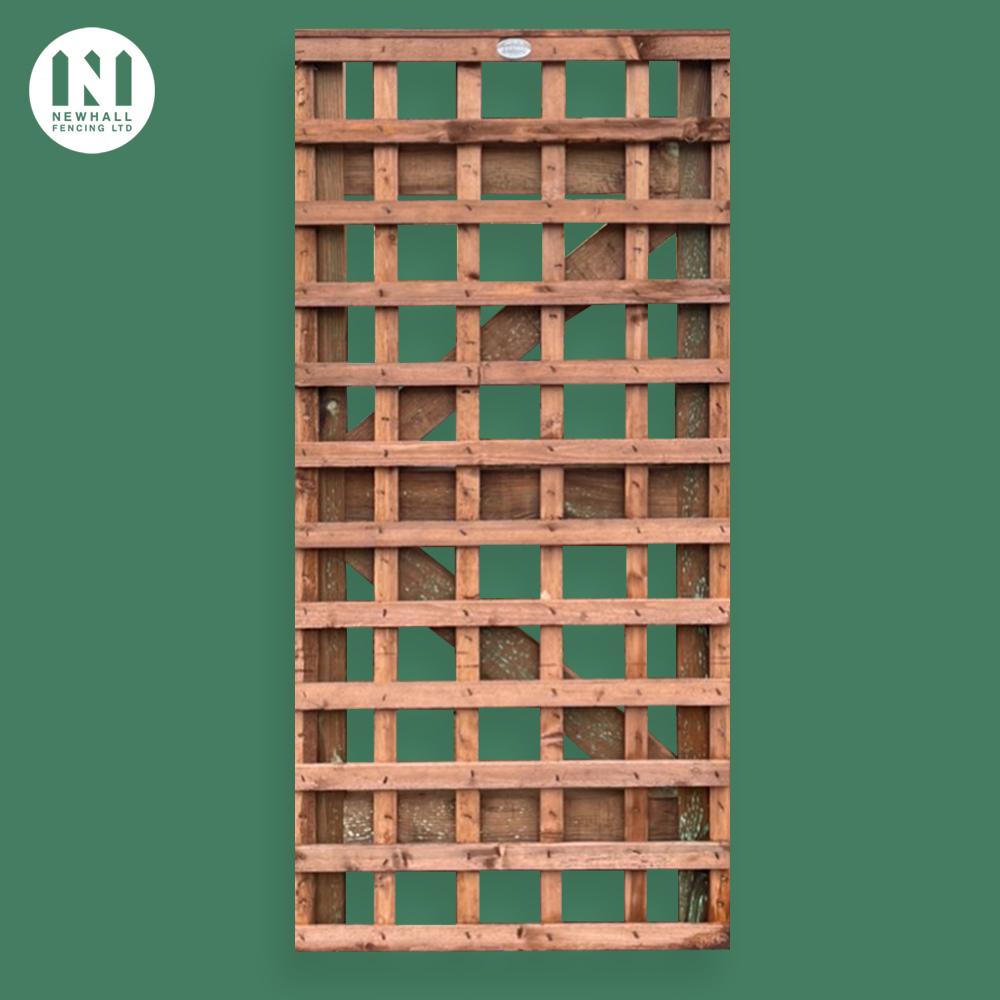 6ft timber gate with open trellis top section on a green background